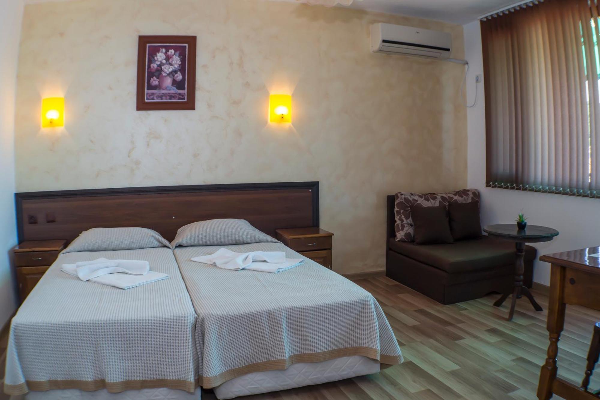 Chrystal Guest House Obzor Bilik gambar