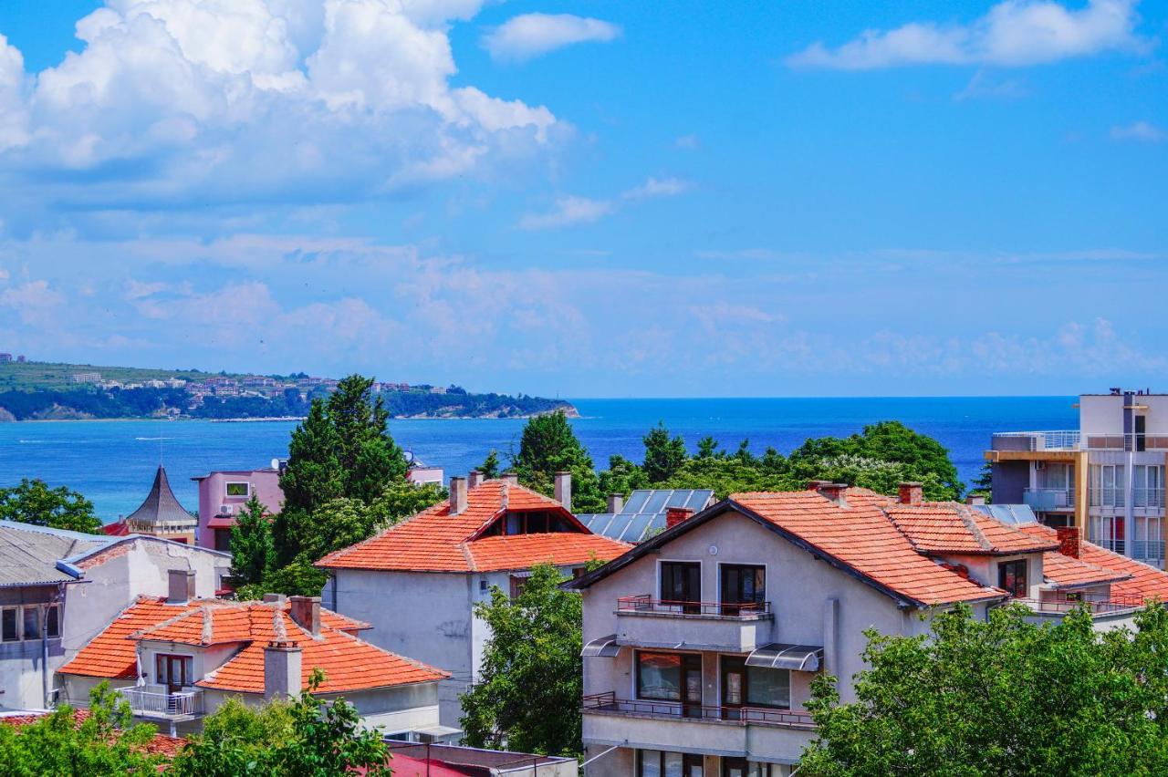 Chrystal Guest House Obzor Luaran gambar