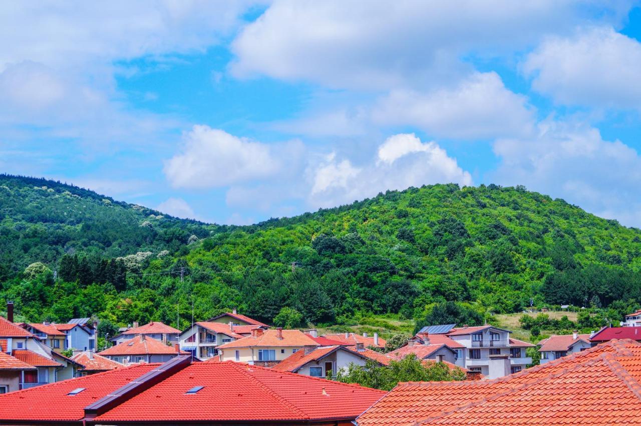 Chrystal Guest House Obzor Luaran gambar