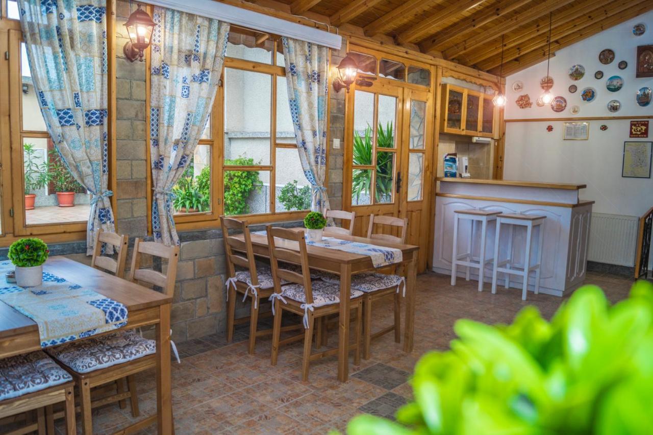 Chrystal Guest House Obzor Luaran gambar